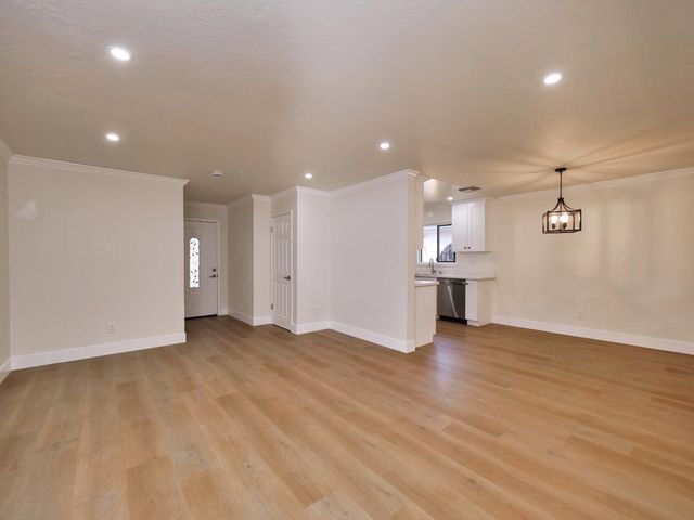 3541 Kroy Way, Sacramento, CA 95820