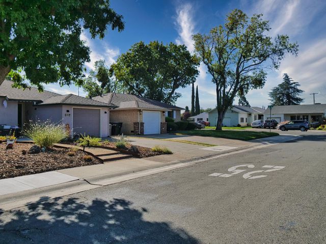 3541 Kroy Way, Sacramento, CA 95820