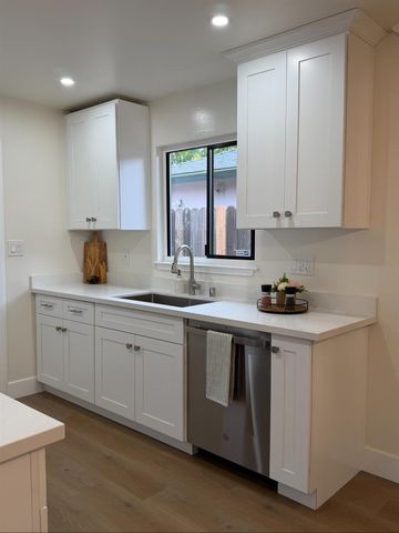 3541 Kroy Way, Sacramento, CA 95820