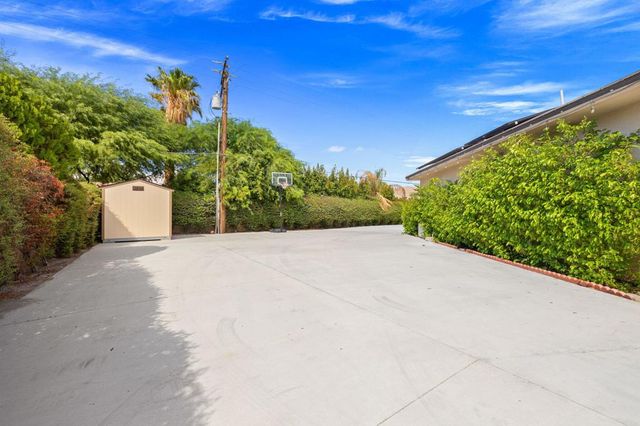 68400 Sandia Court, Cathedral City, CA 92234
