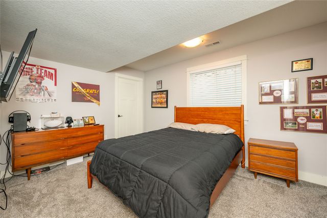 2116 SW 17th Street, Ankeny, IA 50023