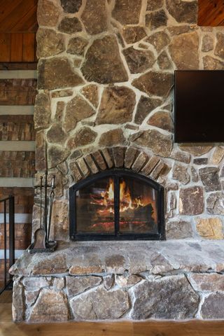 2318 Little Bend Road, Signal Mountain, TN 37377