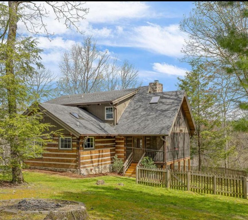 2318 Little Bend Road, Signal Mountain, TN 37377