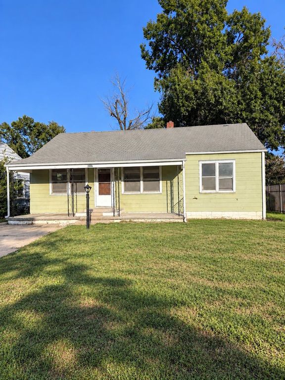 2016 S Saint Francis Ave., Wichita, KS 67211