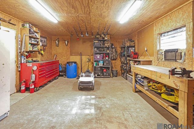 26614 Debra Dr, Denham Springs, LA 70726