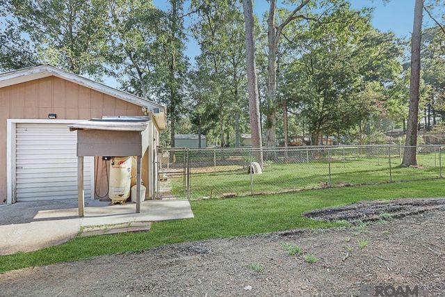 26614 Debra Dr, Denham Springs, LA 70726