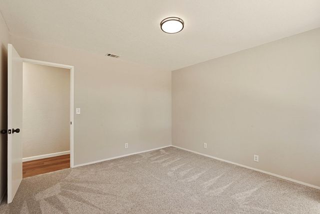 2525 Snyder Ln, Stockton, CA 95215