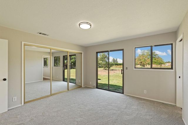 2525 Snyder Ln, Stockton, CA 95215