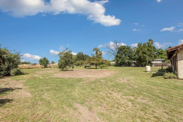 2525 Snyder Ln, Stockton, CA 95215