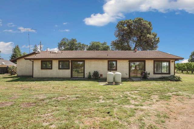 2525 Snyder Ln, Stockton, CA 95215