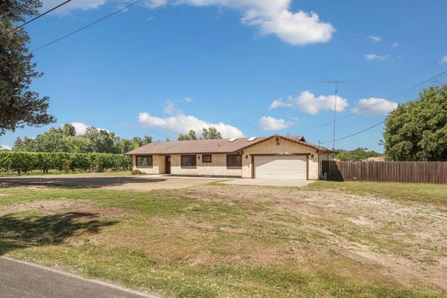 2525 Snyder Ln, Stockton, CA 95215