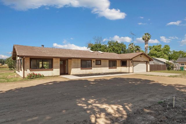 2525 Snyder Ln, Stockton, CA 95215