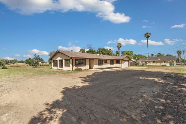 2525 Snyder Ln, Stockton, CA 95215