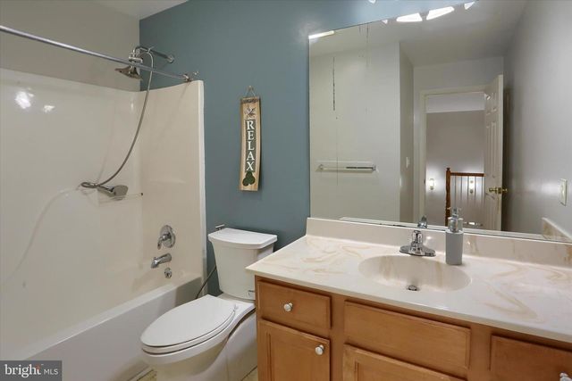 1147 CROSS CREEK DR, Mechanicsburg, PA 17050