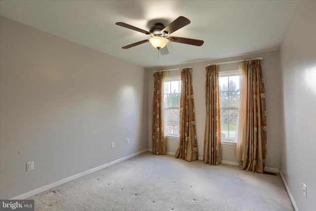 1147 CROSS CREEK DR, Mechanicsburg, PA 17050