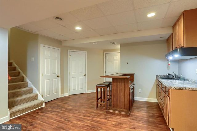 1147 CROSS CREEK DR, Mechanicsburg, PA 17050