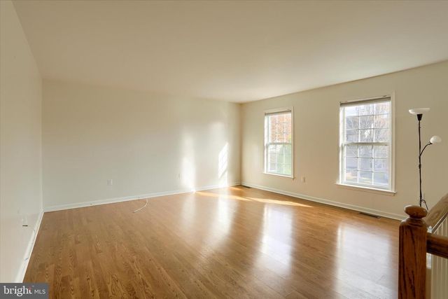 1147 CROSS CREEK DR, Mechanicsburg, PA 17050