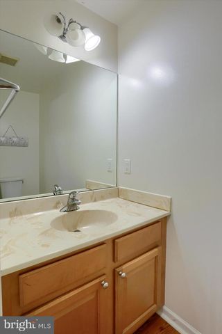 1147 CROSS CREEK DR, Mechanicsburg, PA 17050