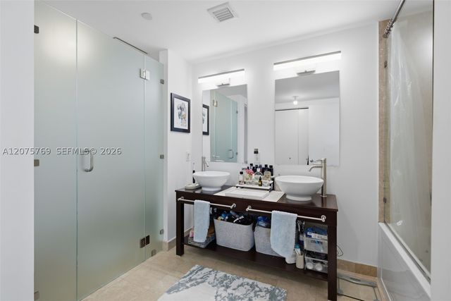 350 S Miami Ave 2601, Miami, FL 33130