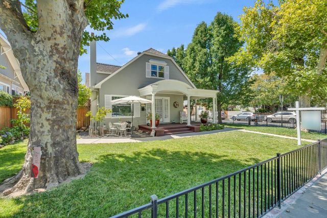 1300 37th St, Sacramento, CA 95816