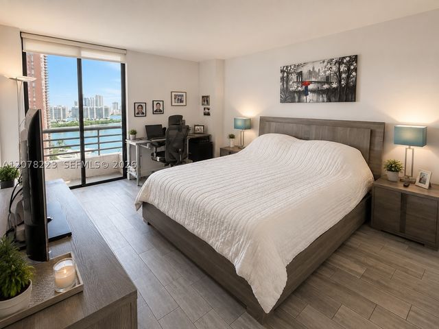 3300 NE 191st St PH16, Aventura, FL 33180