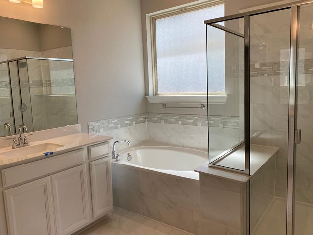 104 Stonewood LN, Georgetown, TX 78626