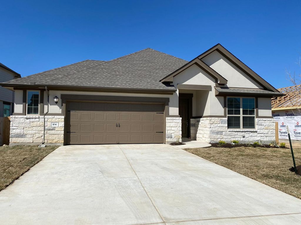 104 Stonewood LN, Georgetown, TX 78626
