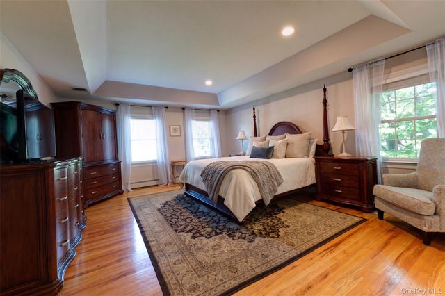 61 Hillside Avenue, Saint James, NY 11780