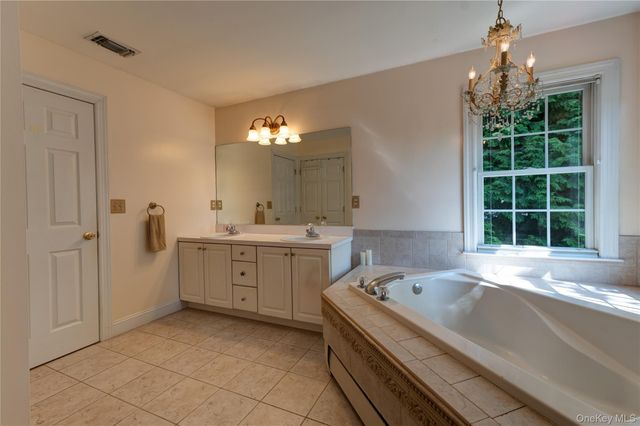 61 Hillside Avenue, Saint James, NY 11780