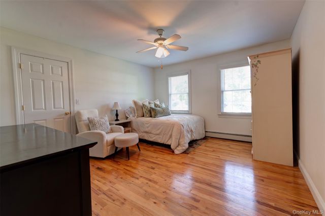 61 Hillside Avenue, Saint James, NY 11780
