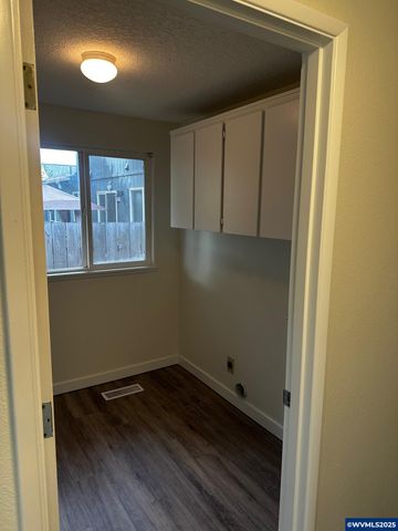 965 Sagrada Cir N, Keizer, OR 97303