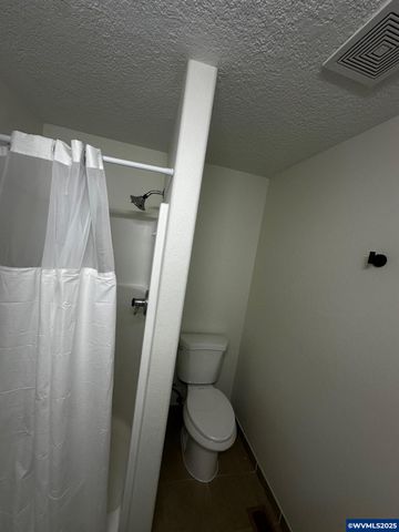 965 Sagrada Cir N, Keizer, OR 97303