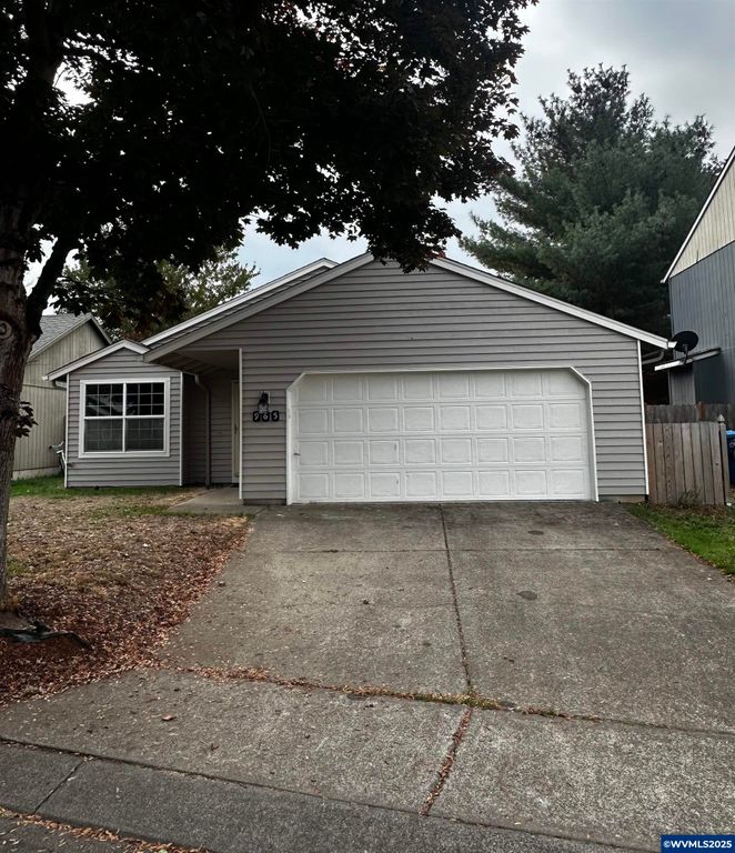 965 Sagrada Cir N, Keizer, OR 97303