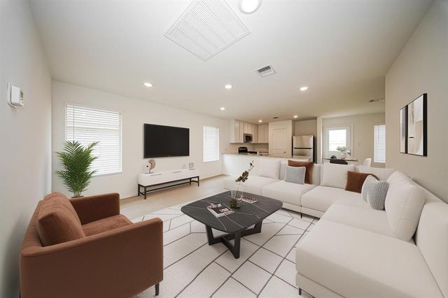 3704 Palmetto Bluff Drive, Mustang, OK 73064