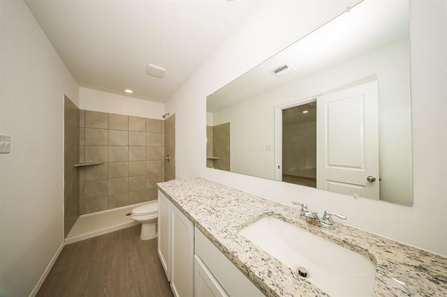 3704 Palmetto Bluff Drive, Mustang, OK 73064