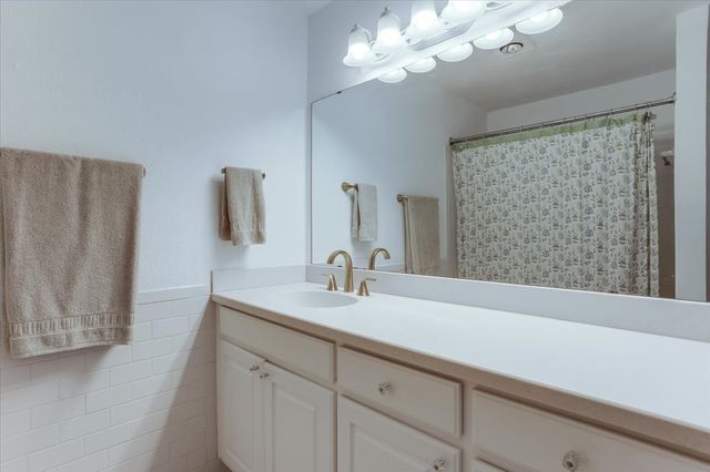 4101 Chipwood Court, Arlington, TX 76017