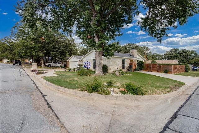 4101 Chipwood Court, Arlington, TX 76017