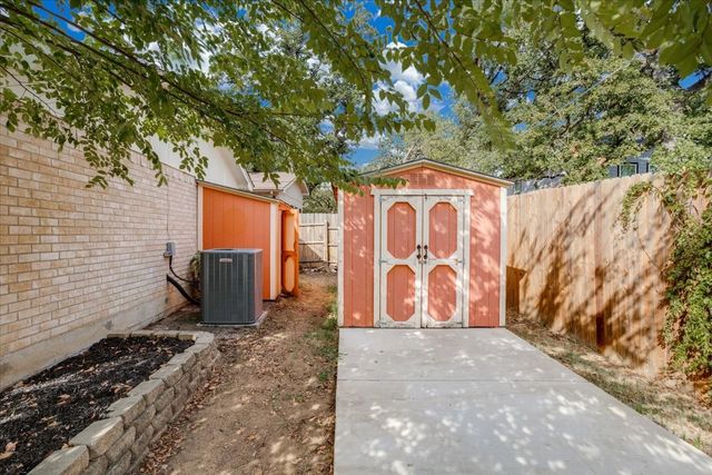 4101 Chipwood Court, Arlington, TX 76017