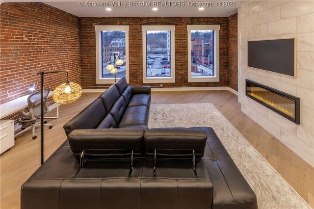 814 Virginia Street E 8, Charleston, WV 25301