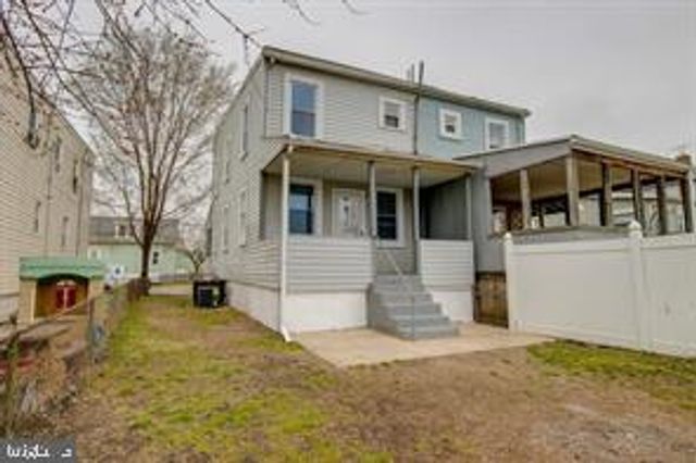 1821 EAST AVE, Baltimore, MD 21222