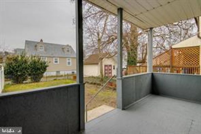1821 EAST AVE, Baltimore, MD 21222