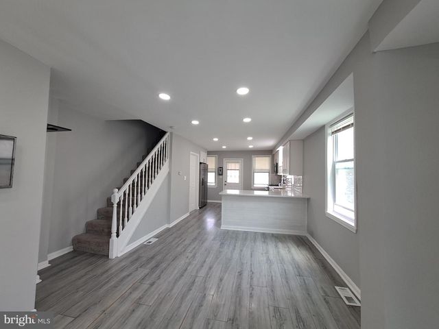 1821 EAST AVE, Baltimore, MD 21222