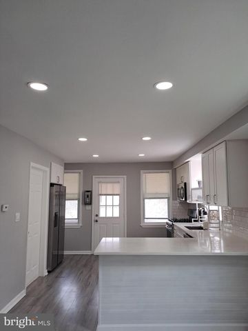 1821 EAST AVE, Baltimore, MD 21222