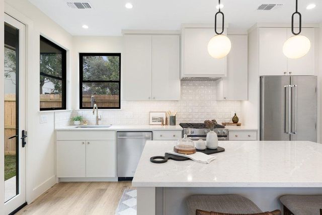 1519 Villanova DR, Austin, TX 78757