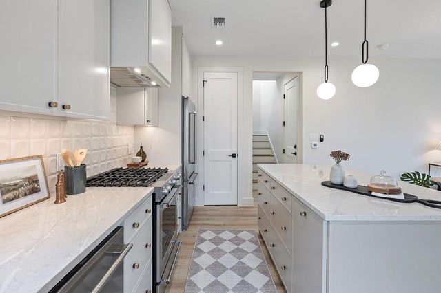 1519 Villanova DR, Austin, TX 78757