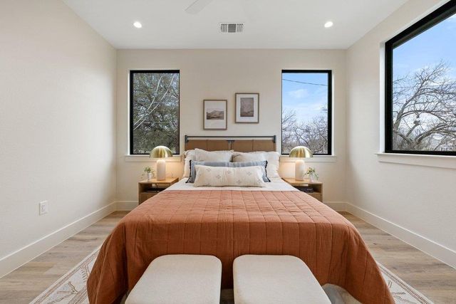 1519 Villanova DR, Austin, TX 78757