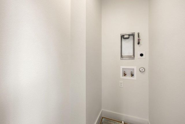 1519 Villanova DR, Austin, TX 78757