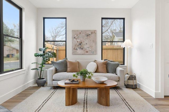 1519 Villanova DR, Austin, TX 78757