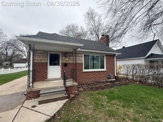 2722 Banner Street, Dearborn, MI 48124