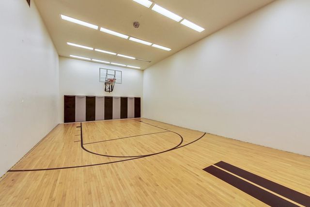 400 E Randolph Street 805, Chicago, IL 60601
